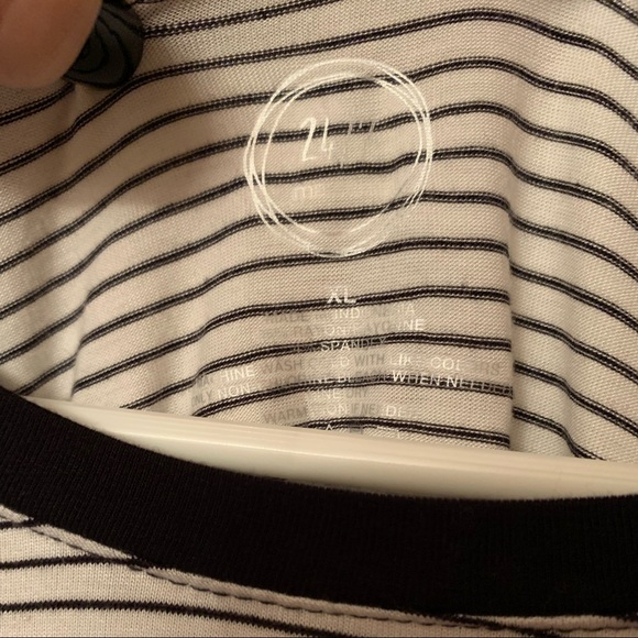 Top - Picture 3 of 4